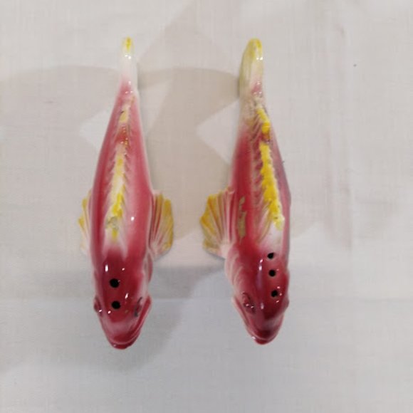Vintage Salt and Pepper‎ Shakers Red & Yellow Koi Fish Japan 4” With Corks - Picture 2 of 5